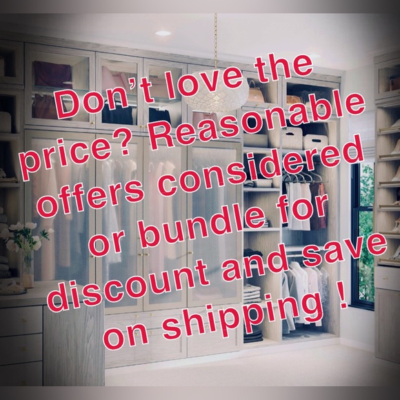 Michael Kors Signature Tote with chain handles - Picture 10 of 10